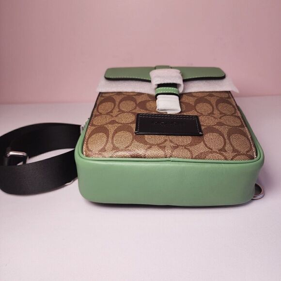 NWT Coach CR268 Track Pack In Colorblock Signature Soft Green Khaki - Picture 7 of 7